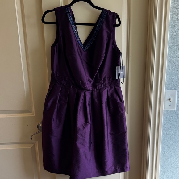 Ellen Tracy Dresses & Skirts - Ellen Tracy Cocktail Dress